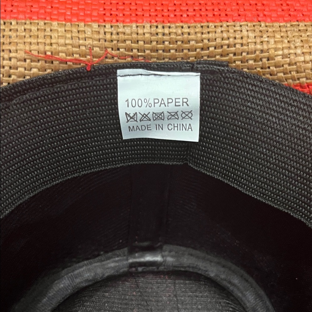 Red and Tan Star Pattern Cowboy Hat - Picture 11 of 12